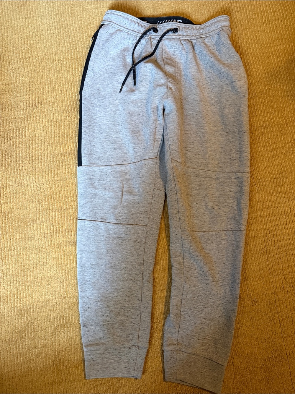 American Eagle “flex” joggers